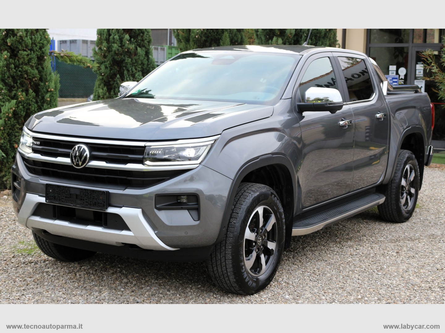 VOLKSWAGEN Amarok