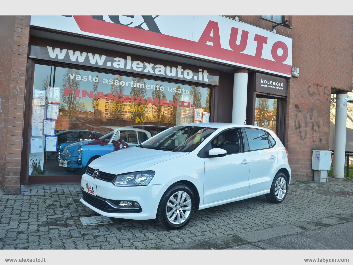 VOLKSWAGEN&nbsp;Polo