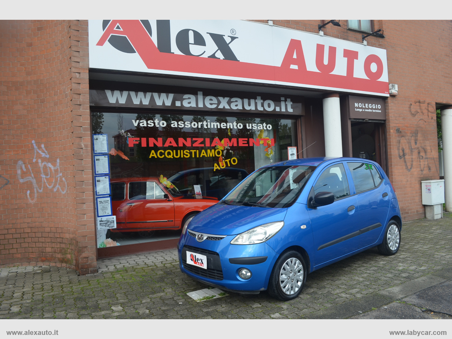 HYUNDAI&nbsp;i10