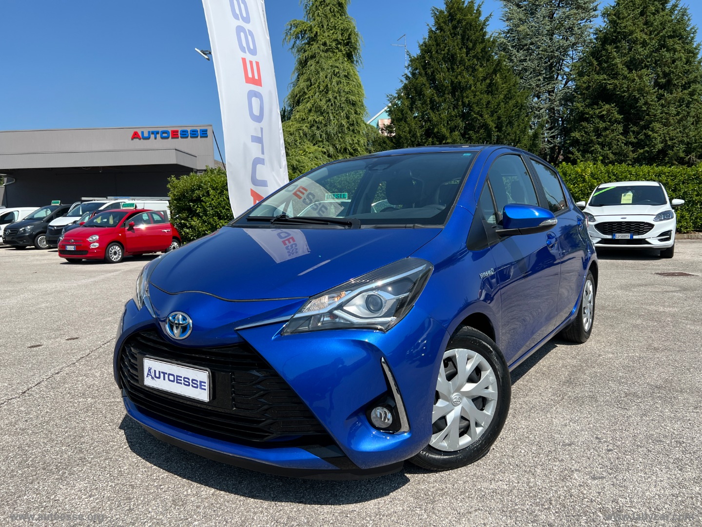 TOYOTA Yaris