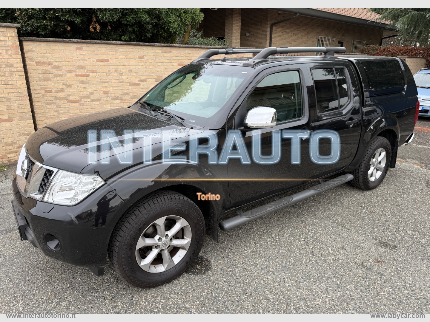 NISSAN Navara