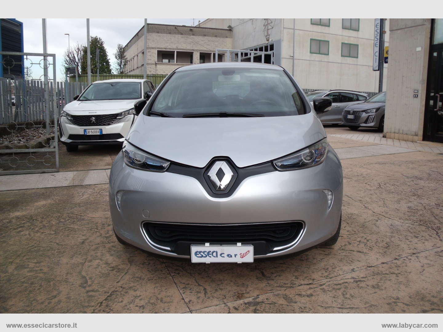 RENAULT ZOE