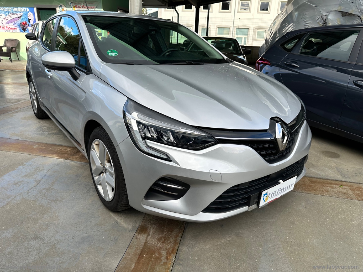 RENAULT Clio