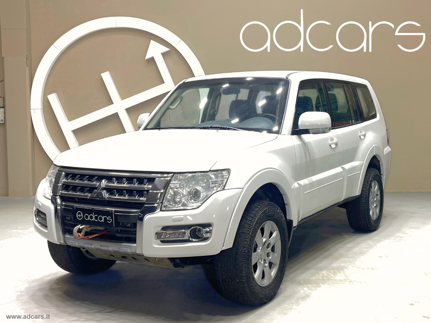 MITSUBISHI Pajero
