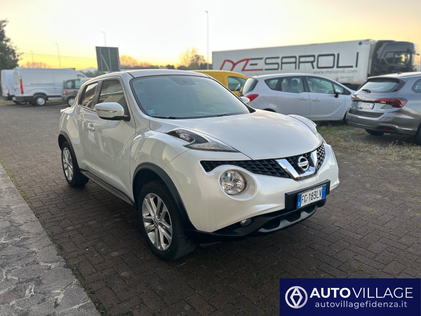 NISSAN Juke