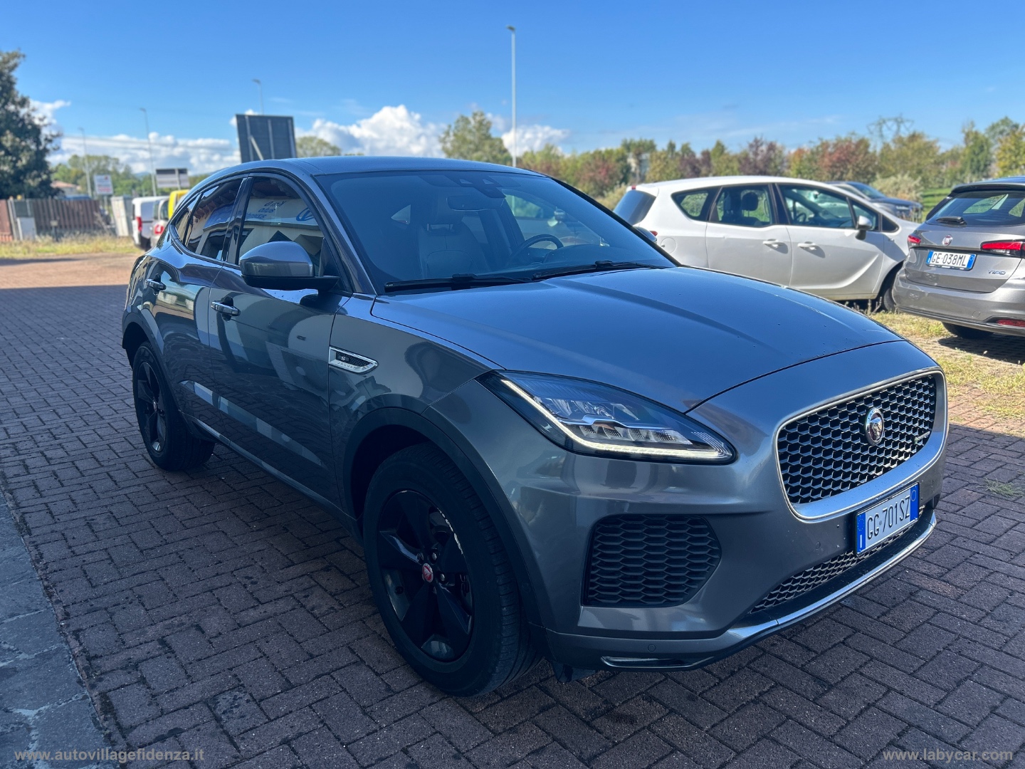 JAGUAR E-Pace