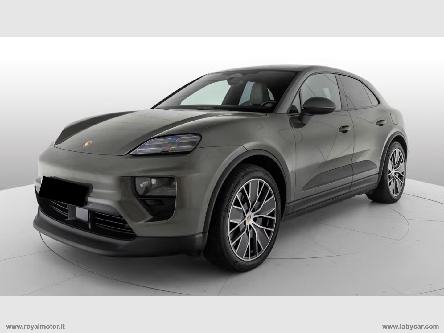 PORSCHE Macan EV