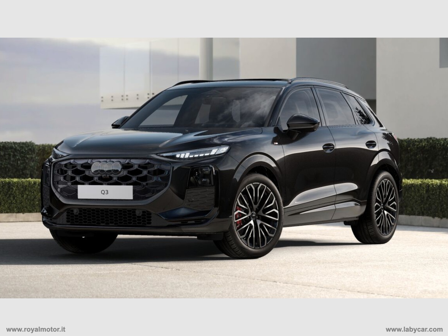 Q3 TFSI 195 kW S tronic quat. S Line ed. PREZZO DI LISTINO 80.025,00 !!                         