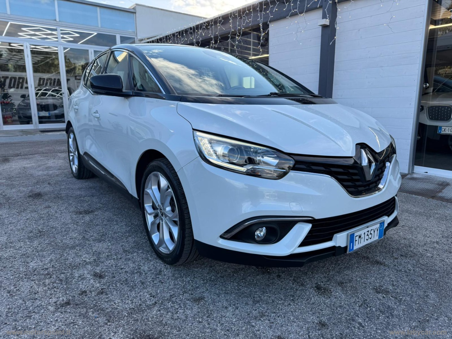 RENAULT Scénic
