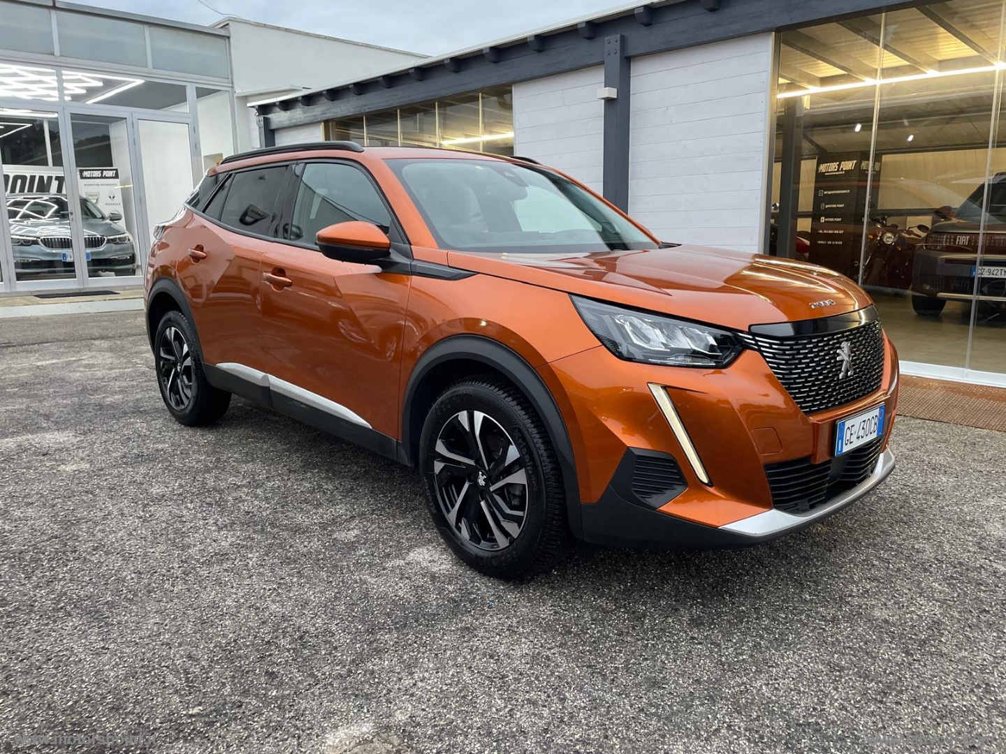 PEUGEOT 2008