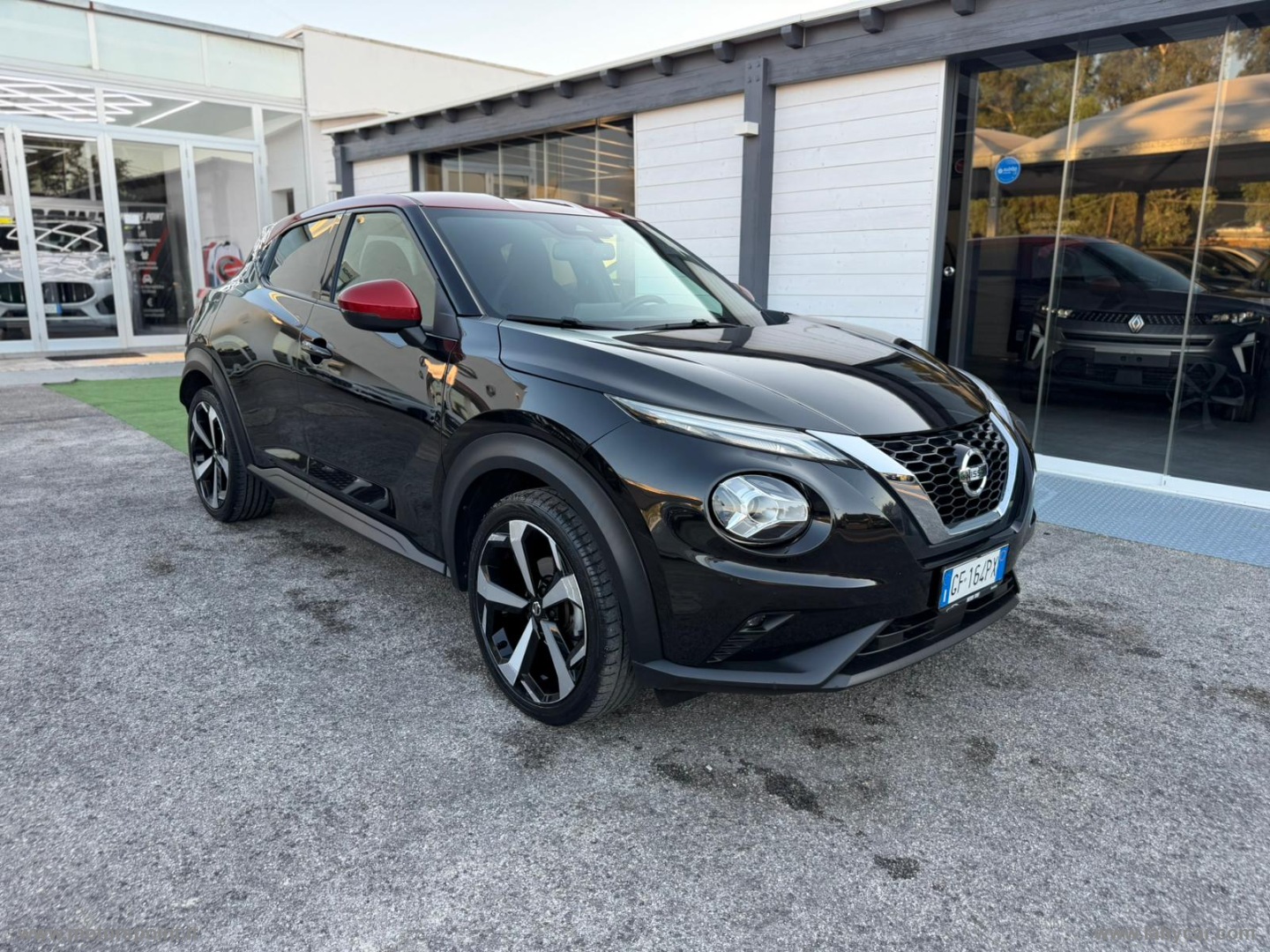NISSAN Juke
