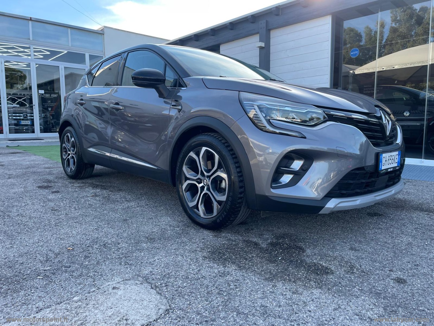 RENAULT Captur