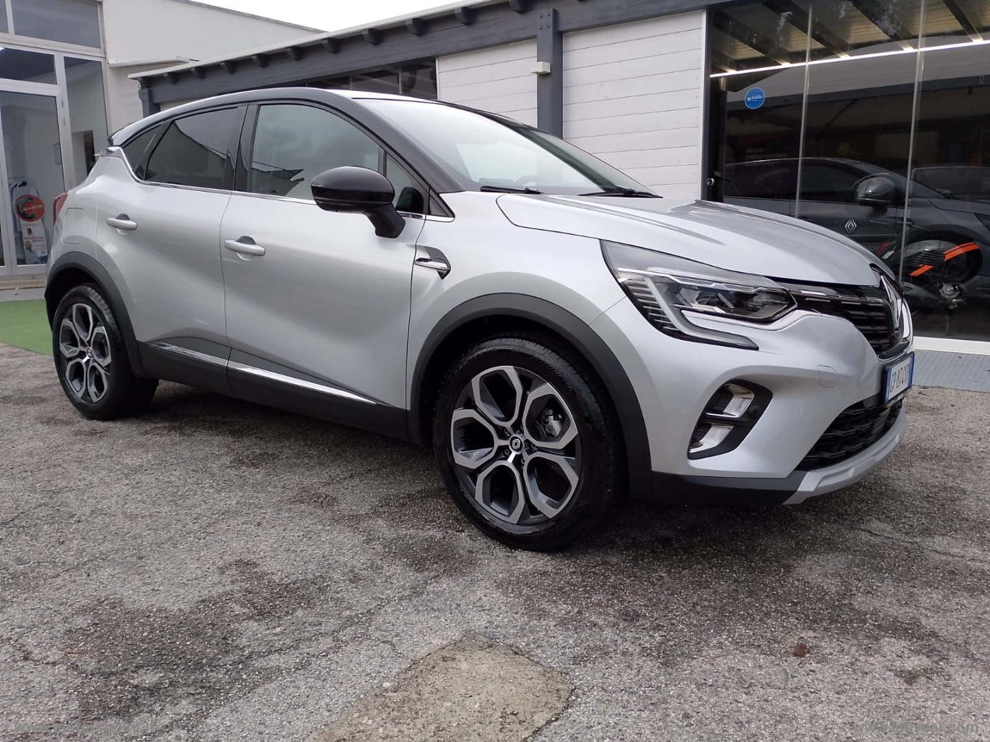 Captur TCe 100 CV GPL Techno SOLO 29.000 KM!