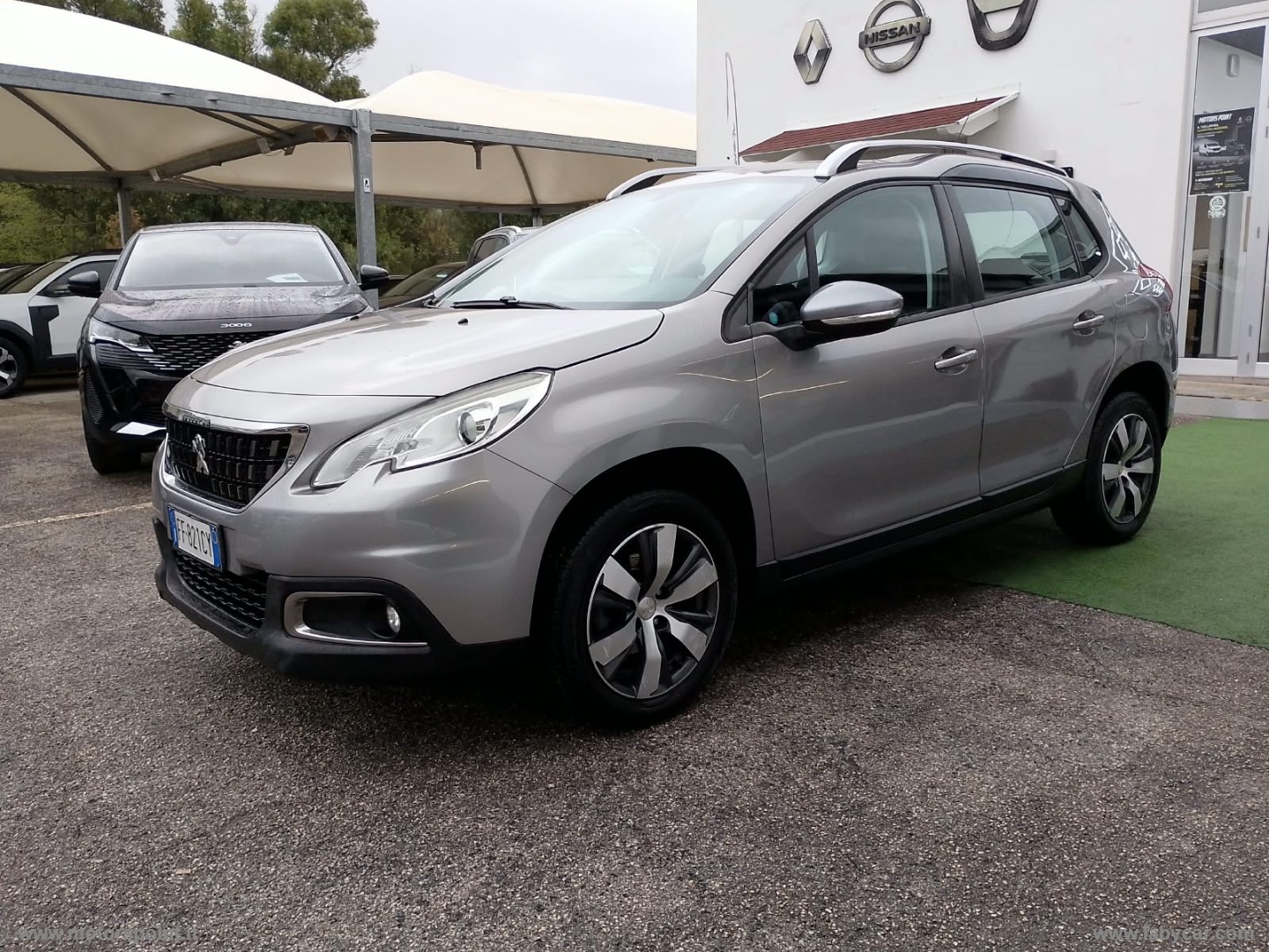 PEUGEOT 2008