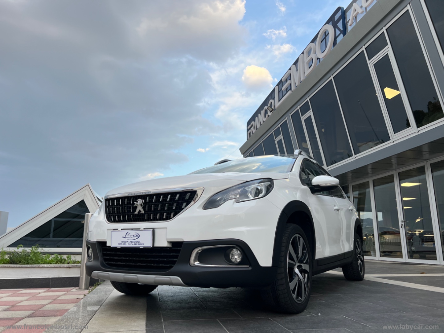 PEUGEOT 2008