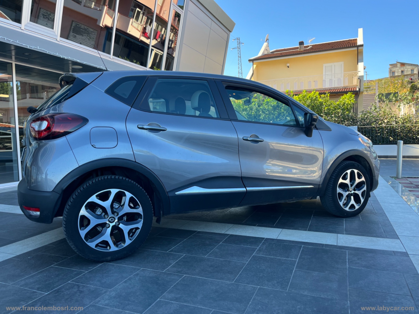 RENAULT Captur