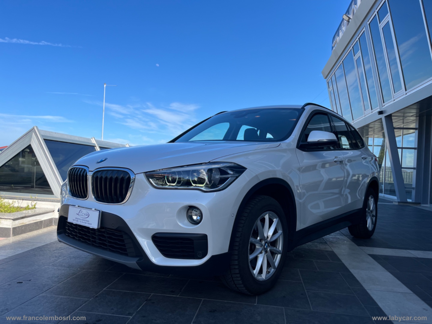 X1 sDrive18d Business                                                        