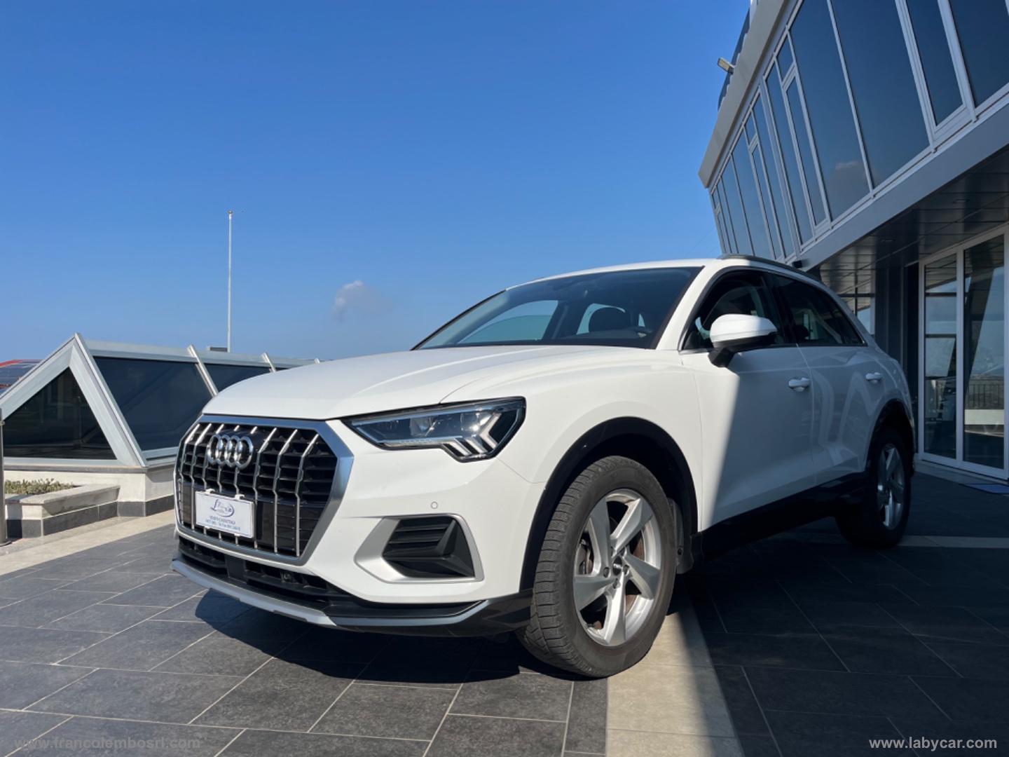Q3 35 TDI S tronic Business                                                        