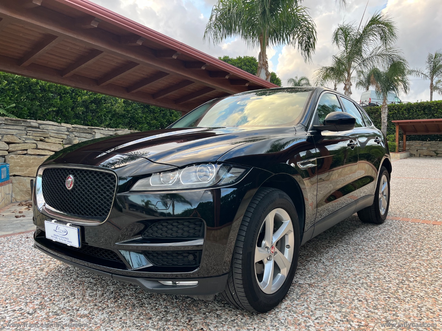 JAGUAR F-Pace