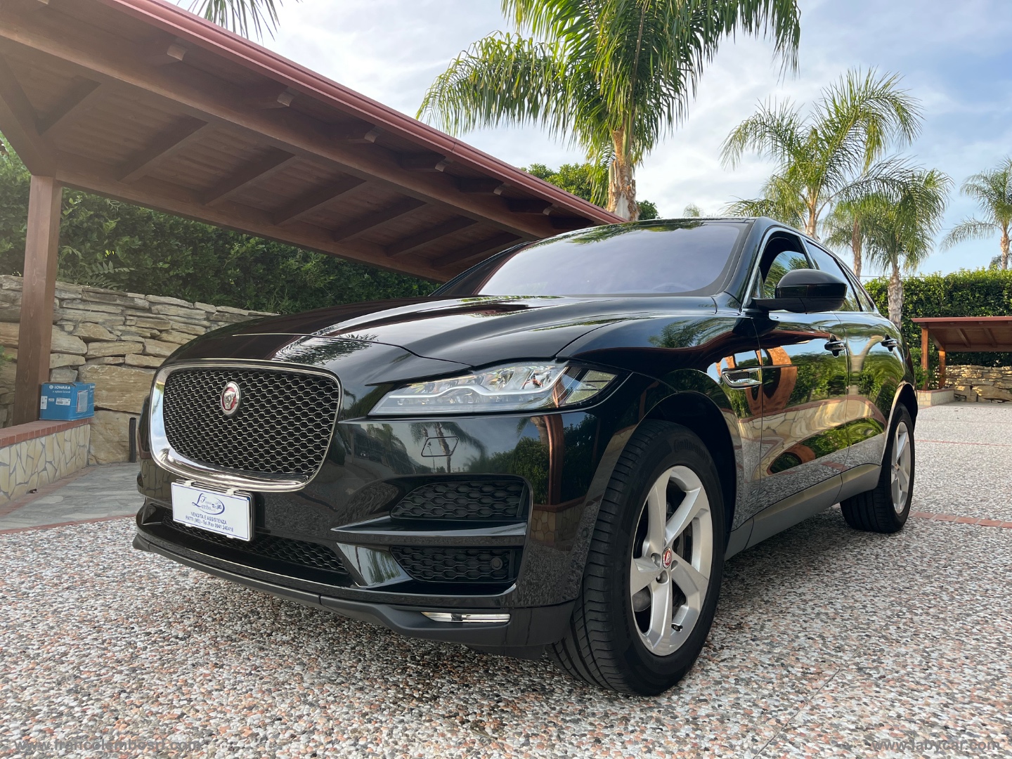 JAGUAR F-Pace