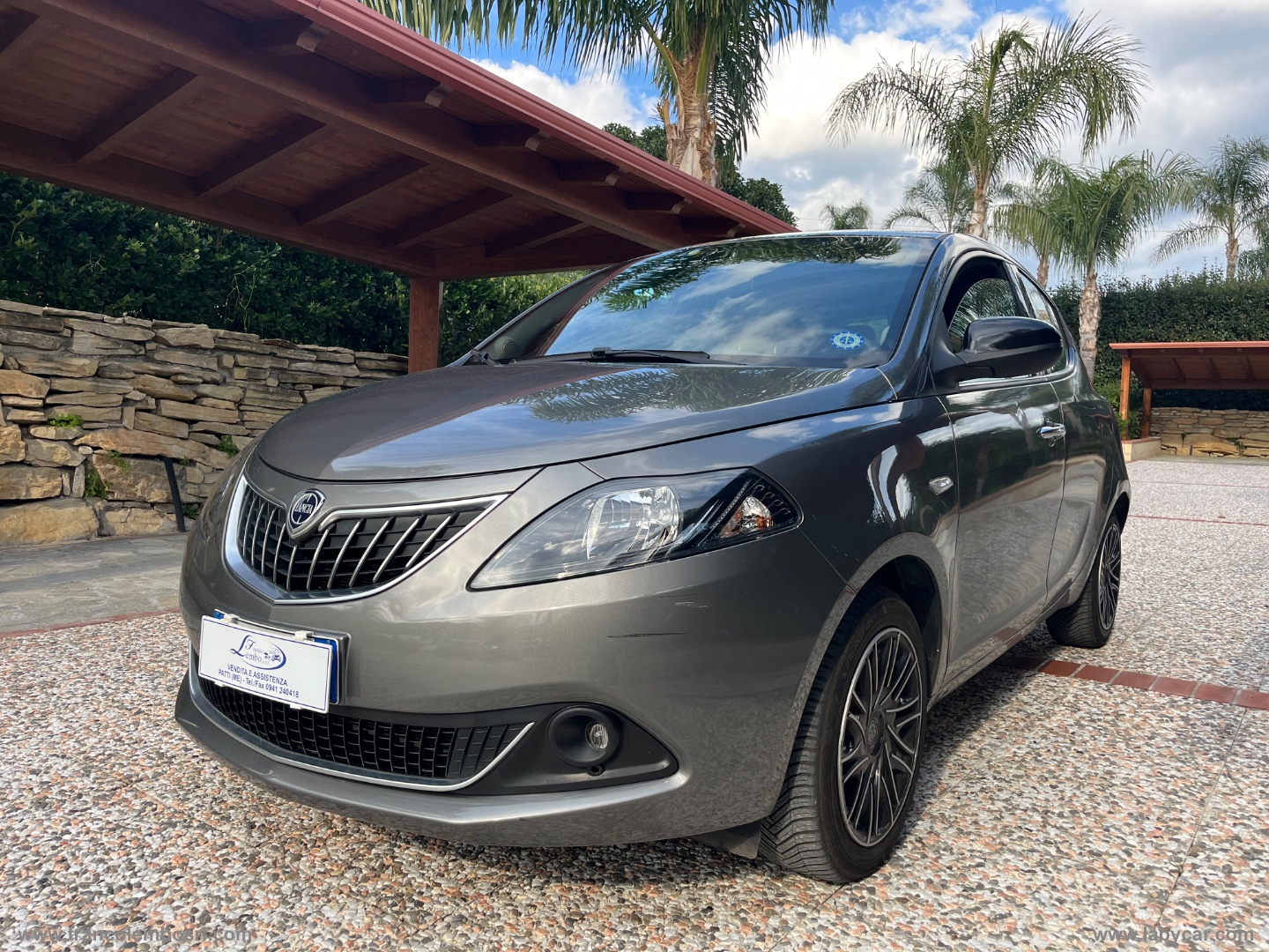 LANCIA Ypsilon