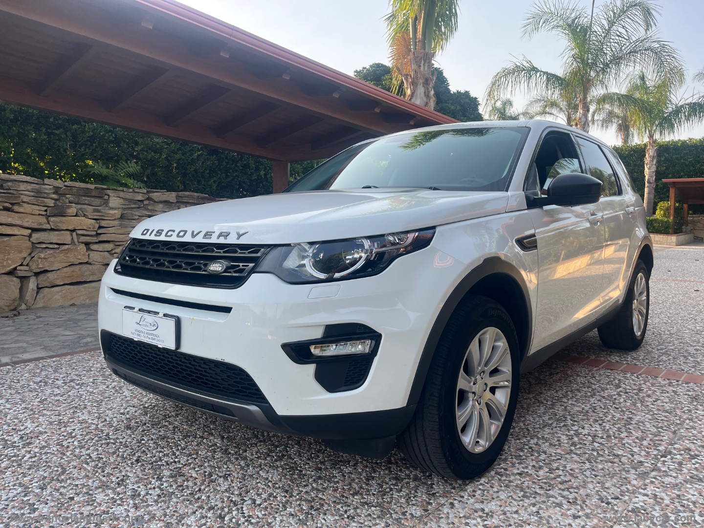 LAND ROVER Discovery Sport