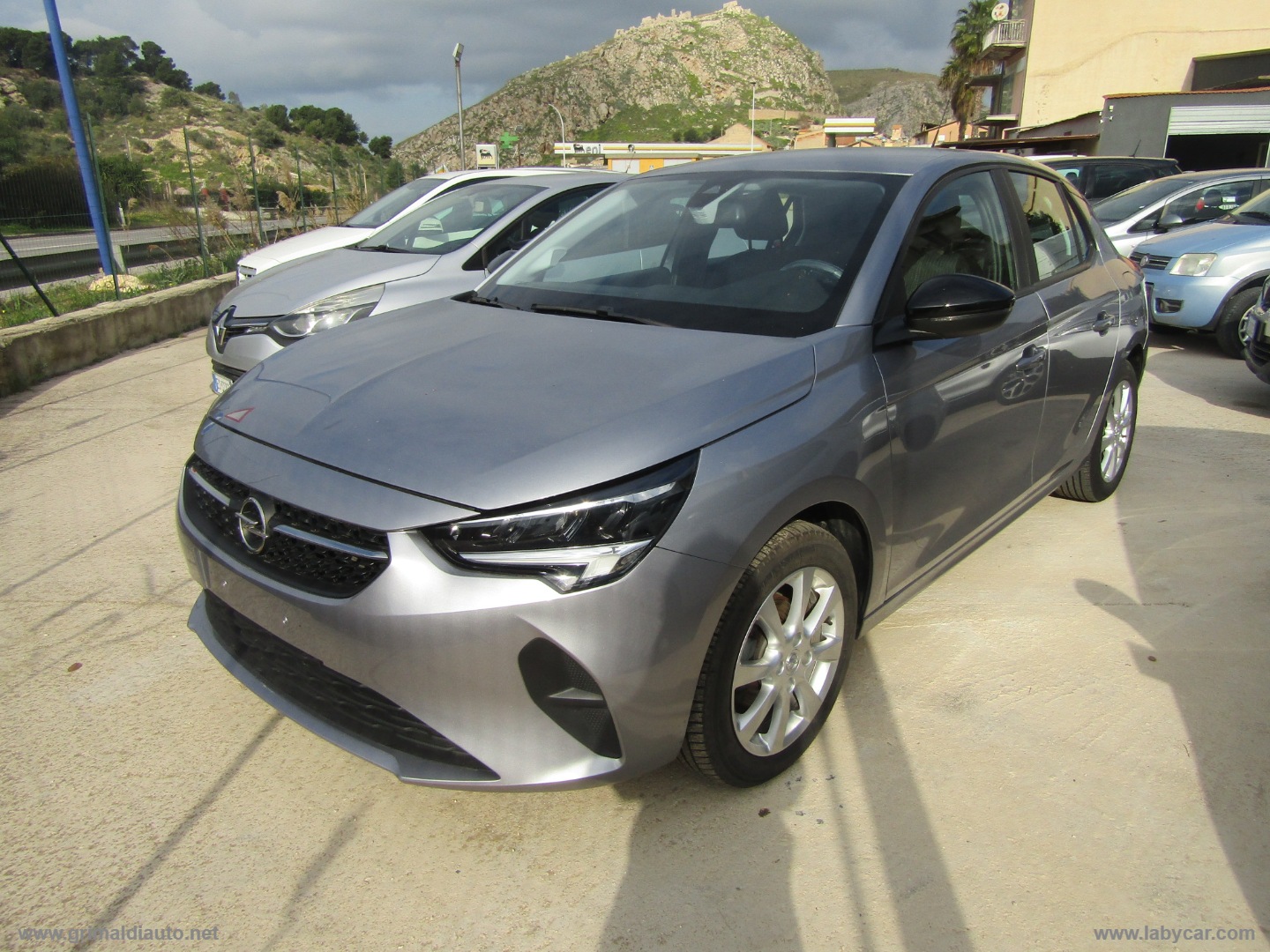 Corsa 1.2 Edition                                                        