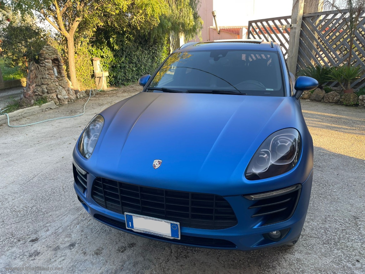 PORSCHE Macan