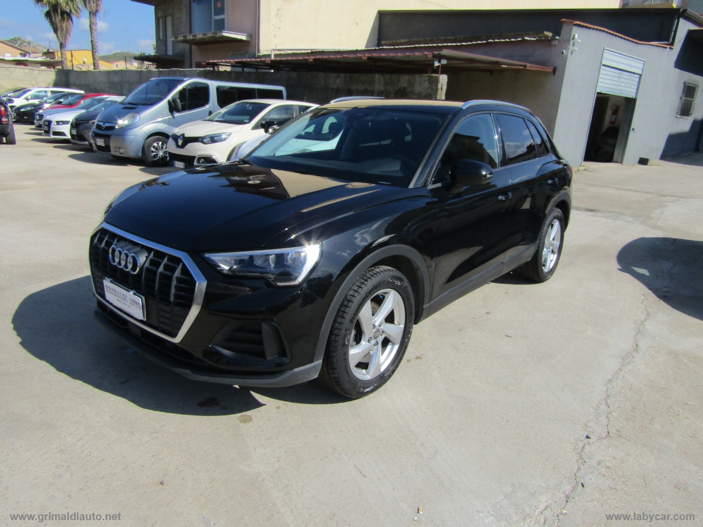 AUDI Q3