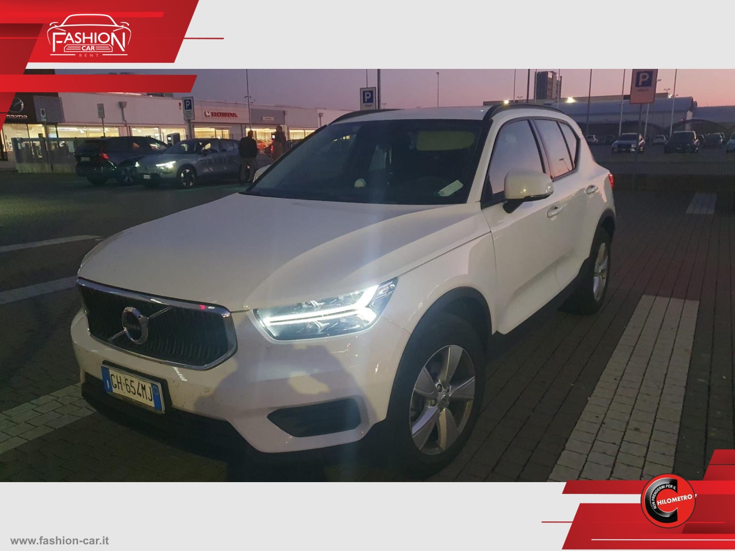 VOLVO XC40
