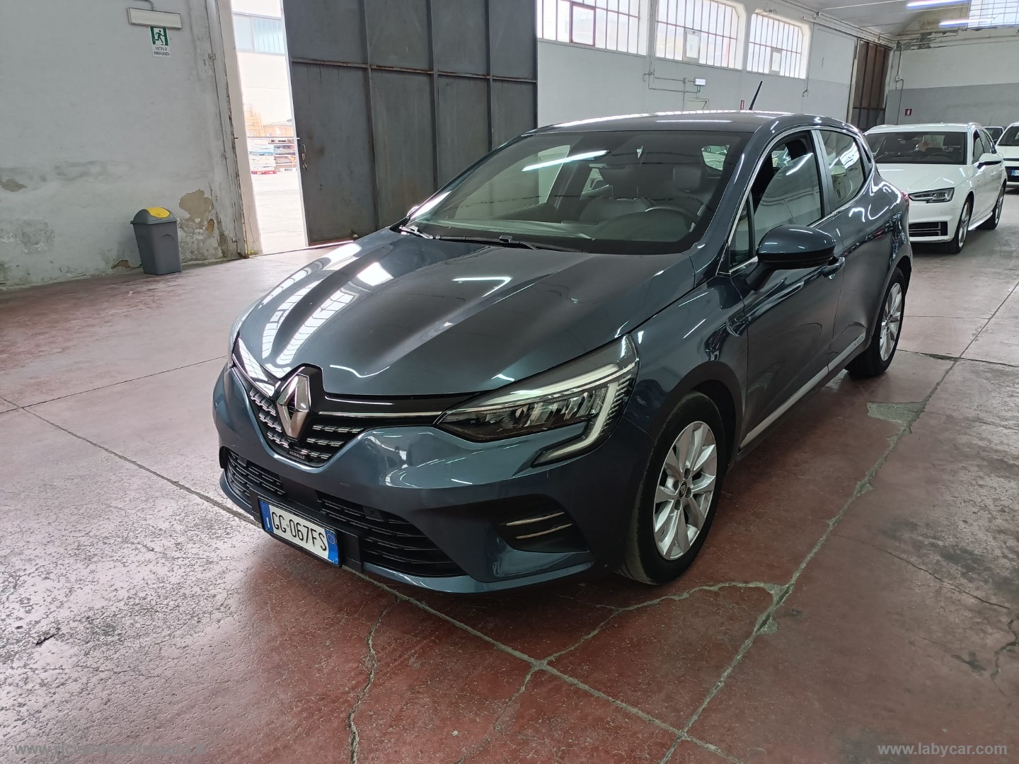 RENAULT