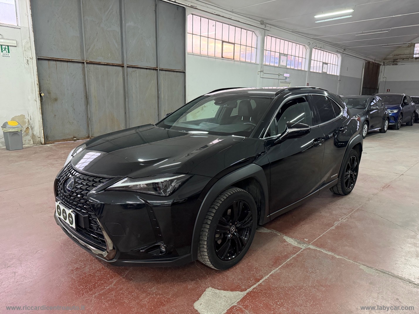 LEXUS UX