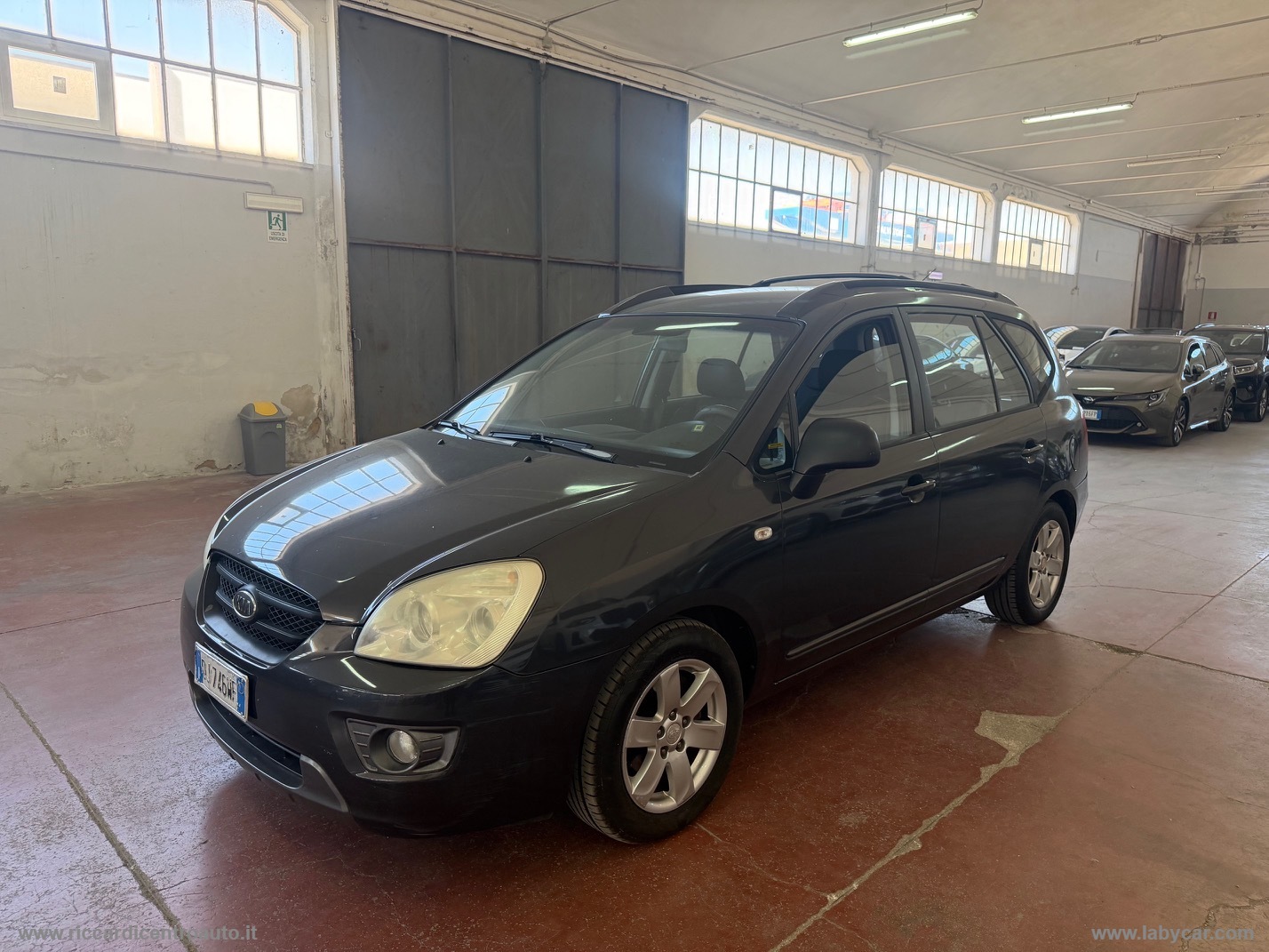 KIA Carens