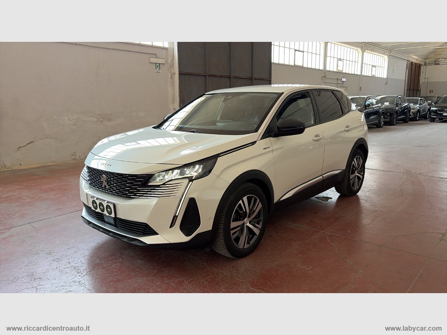 PEUGEOT 3008