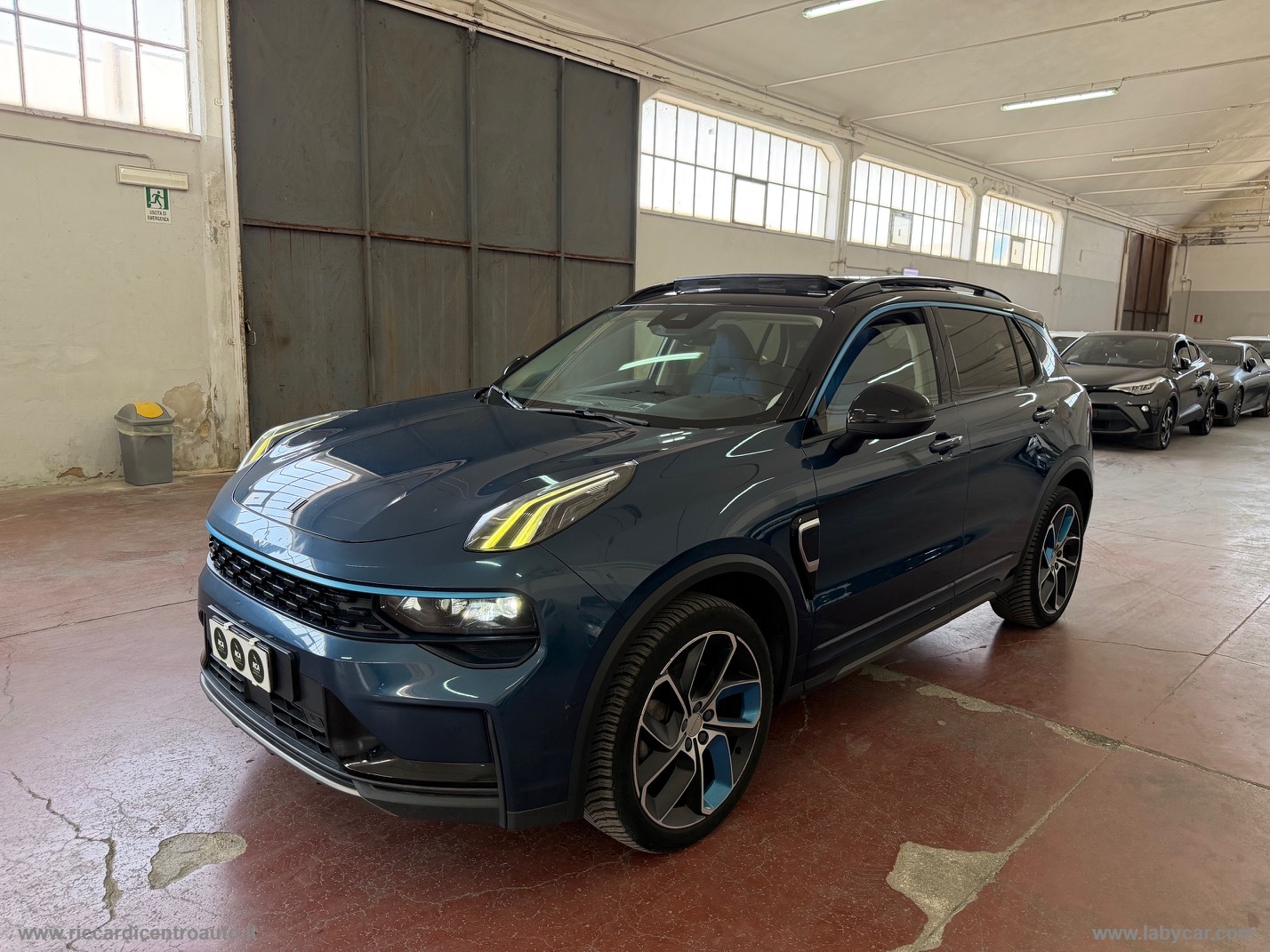 LYNK&CO 01