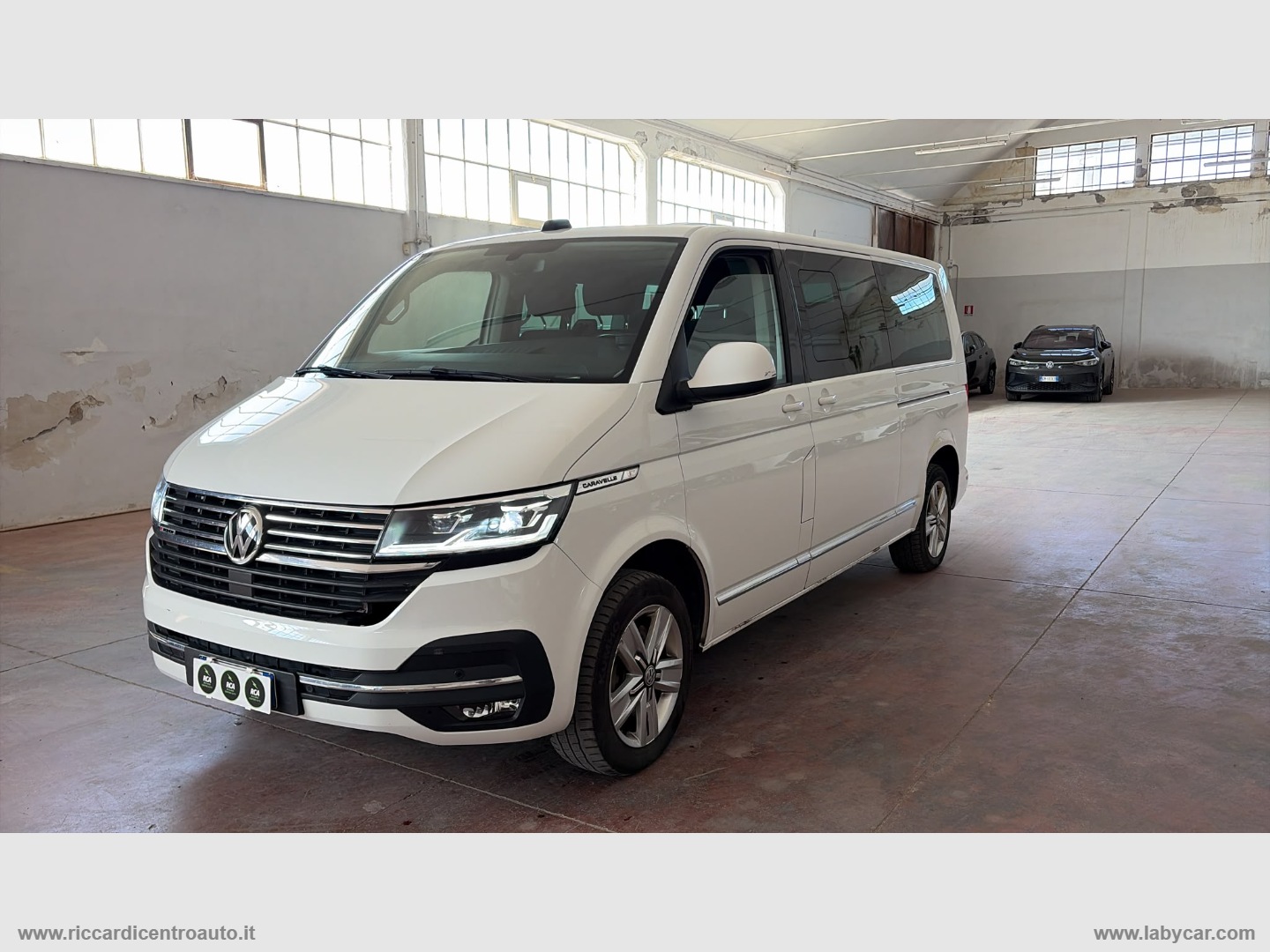 VOLKSWAGEN Transporter
