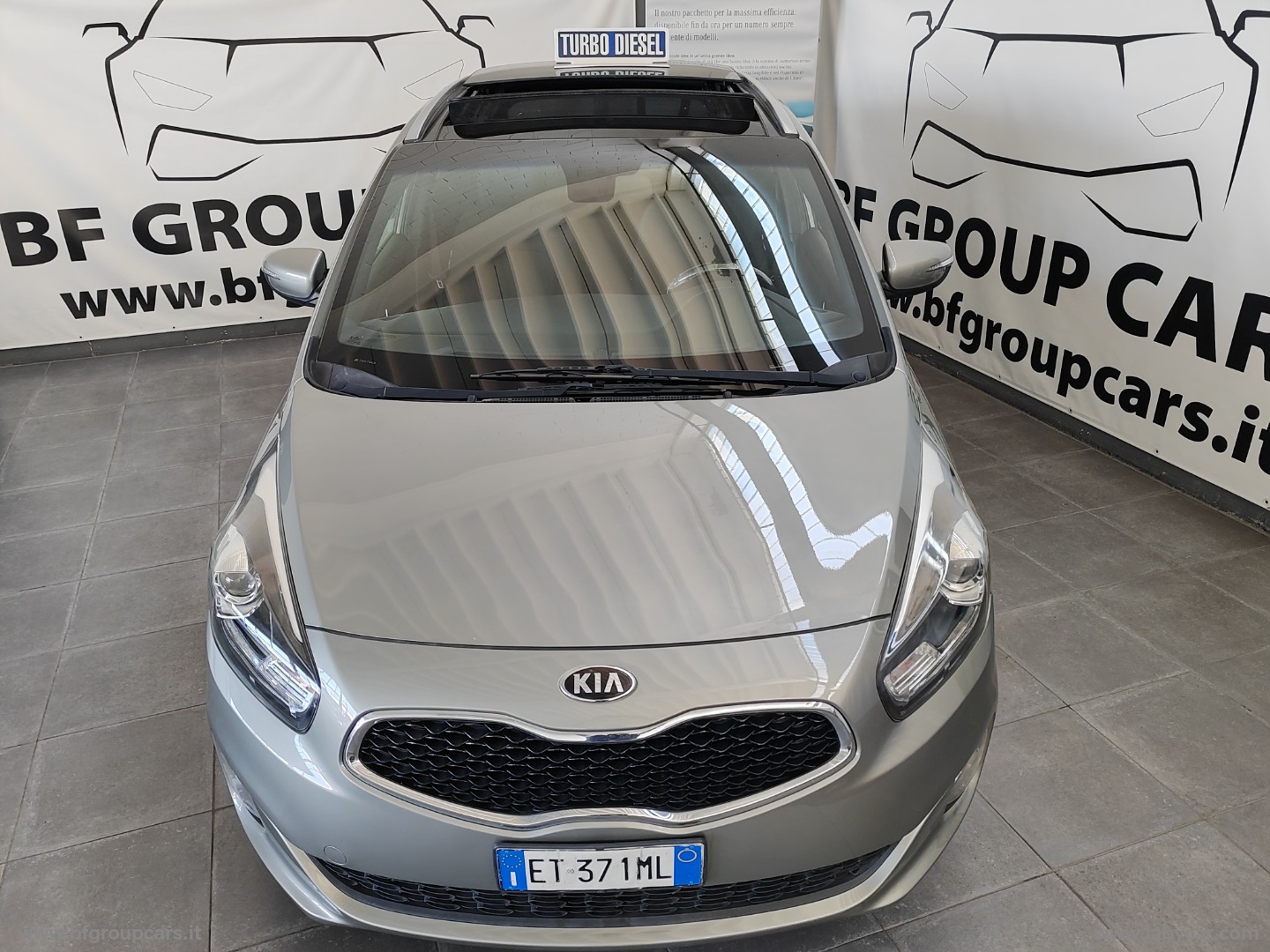 KIA Carens