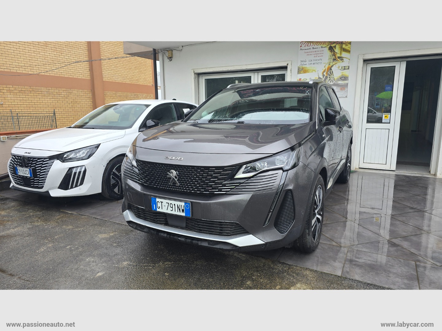PEUGEOT 3008