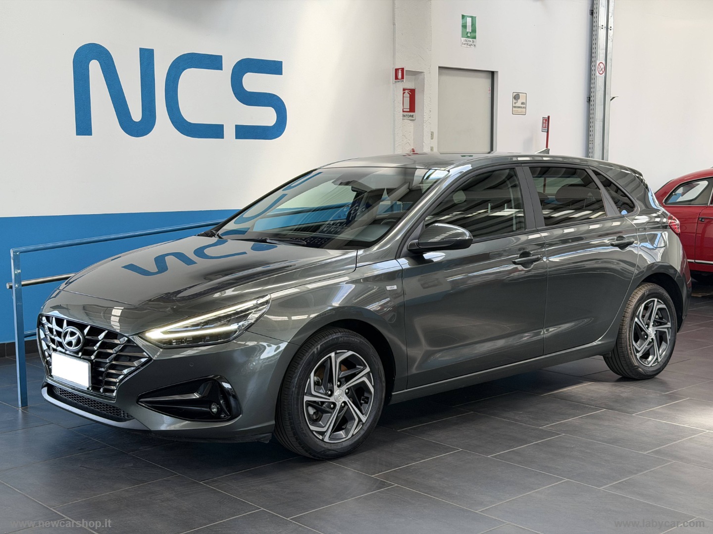 HYUNDAI i30