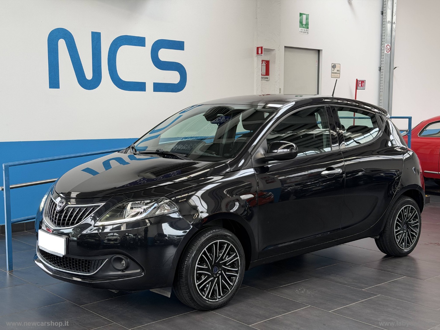 LANCIA Ypsilon 1.0 FireFly 5p.S&S Hybryd Gold NEOPATENTATI
