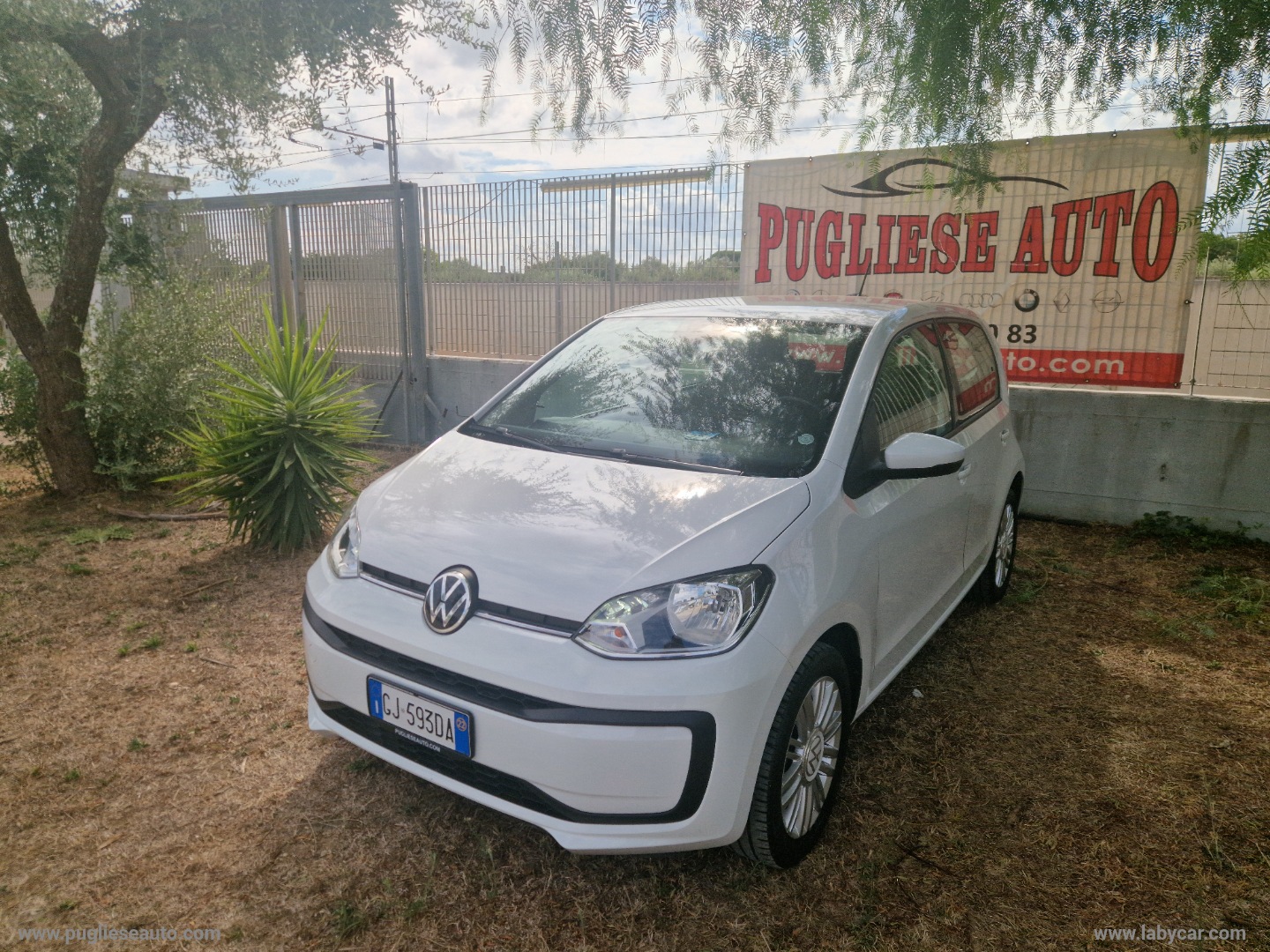VOLKSWAGEN up!