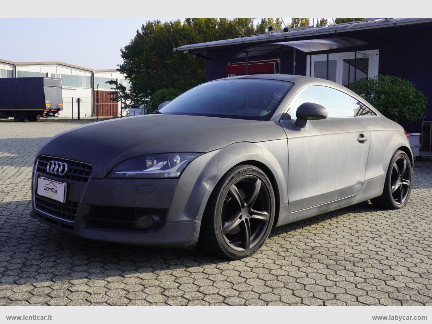 AUDI TT