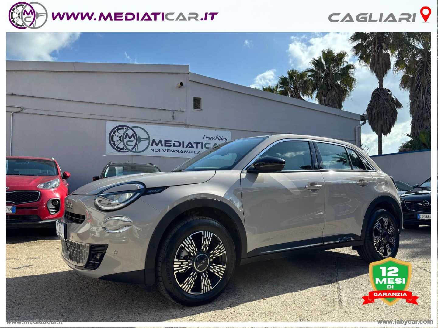 600 Hybrid 110 CV DCT MHEV Business                                                        