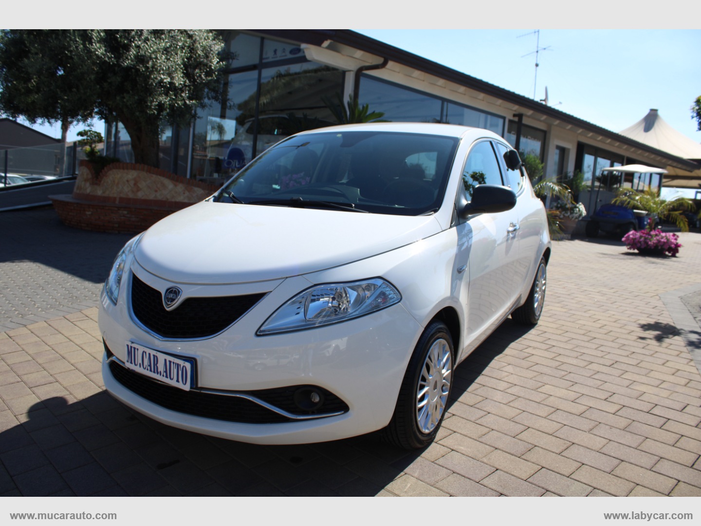LANCIA Ypsilon