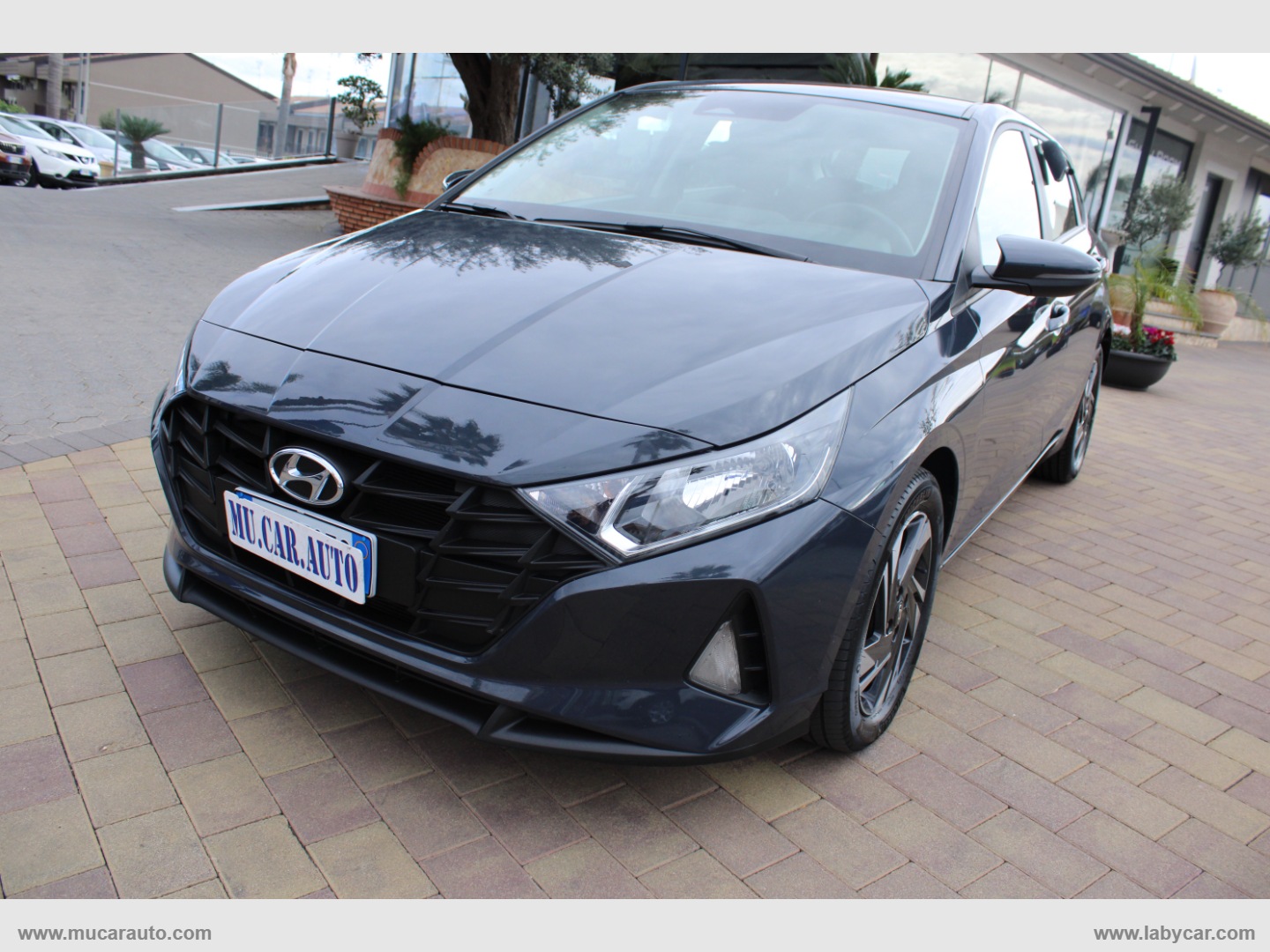HYUNDAI i20
