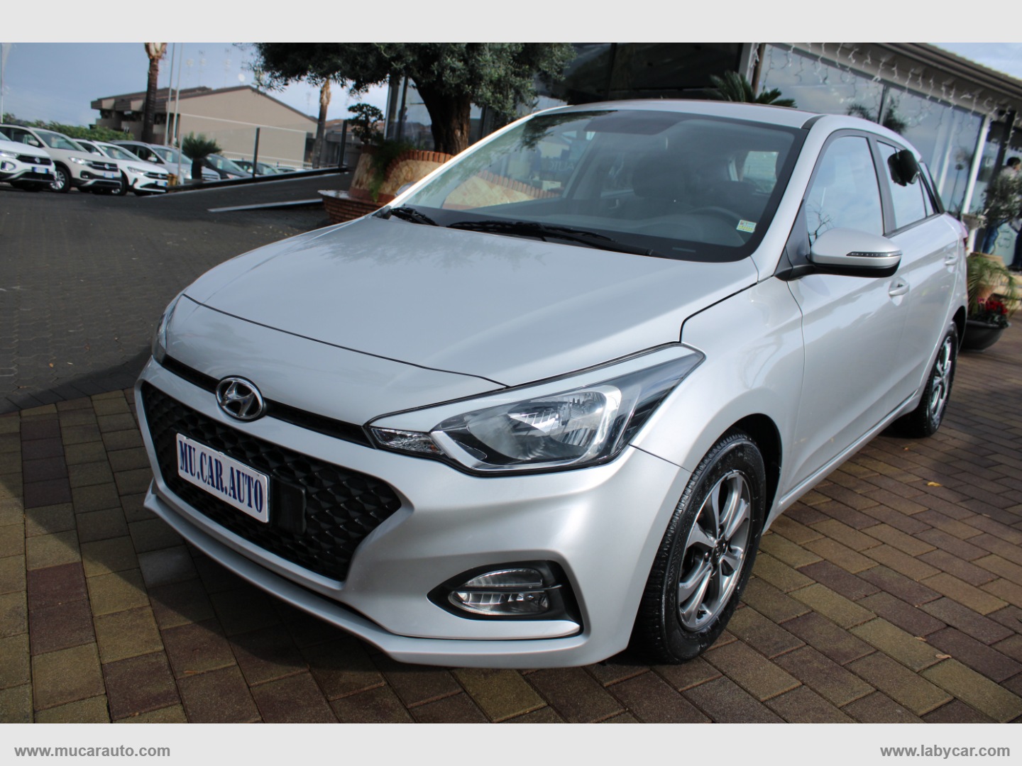 HYUNDAI&nbsp;i20