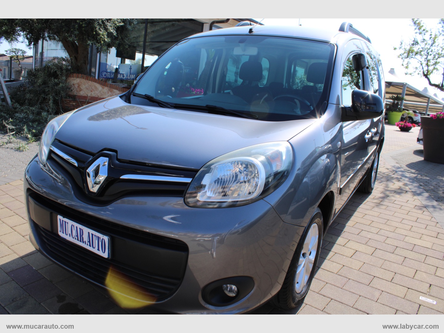 RENAULT Kangoo