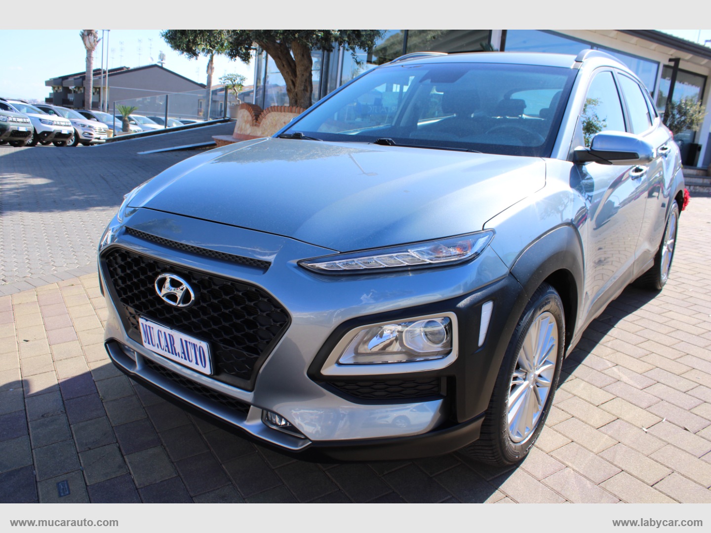 HYUNDAI Kona