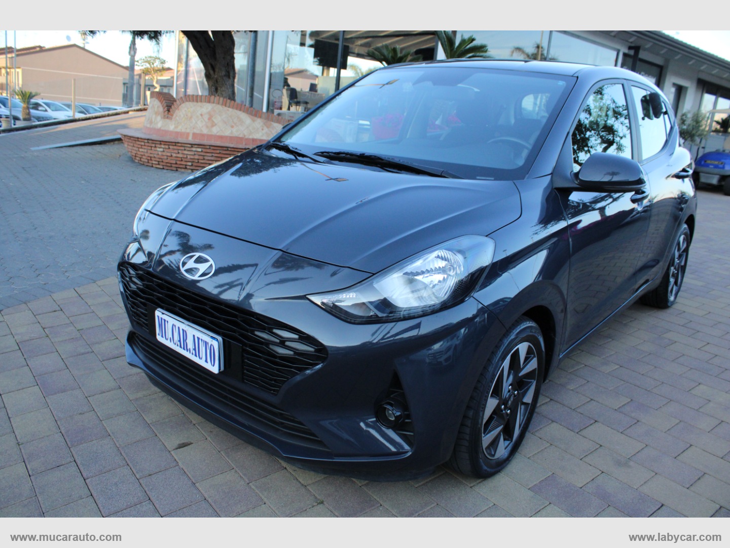 HYUNDAI&nbsp;i10