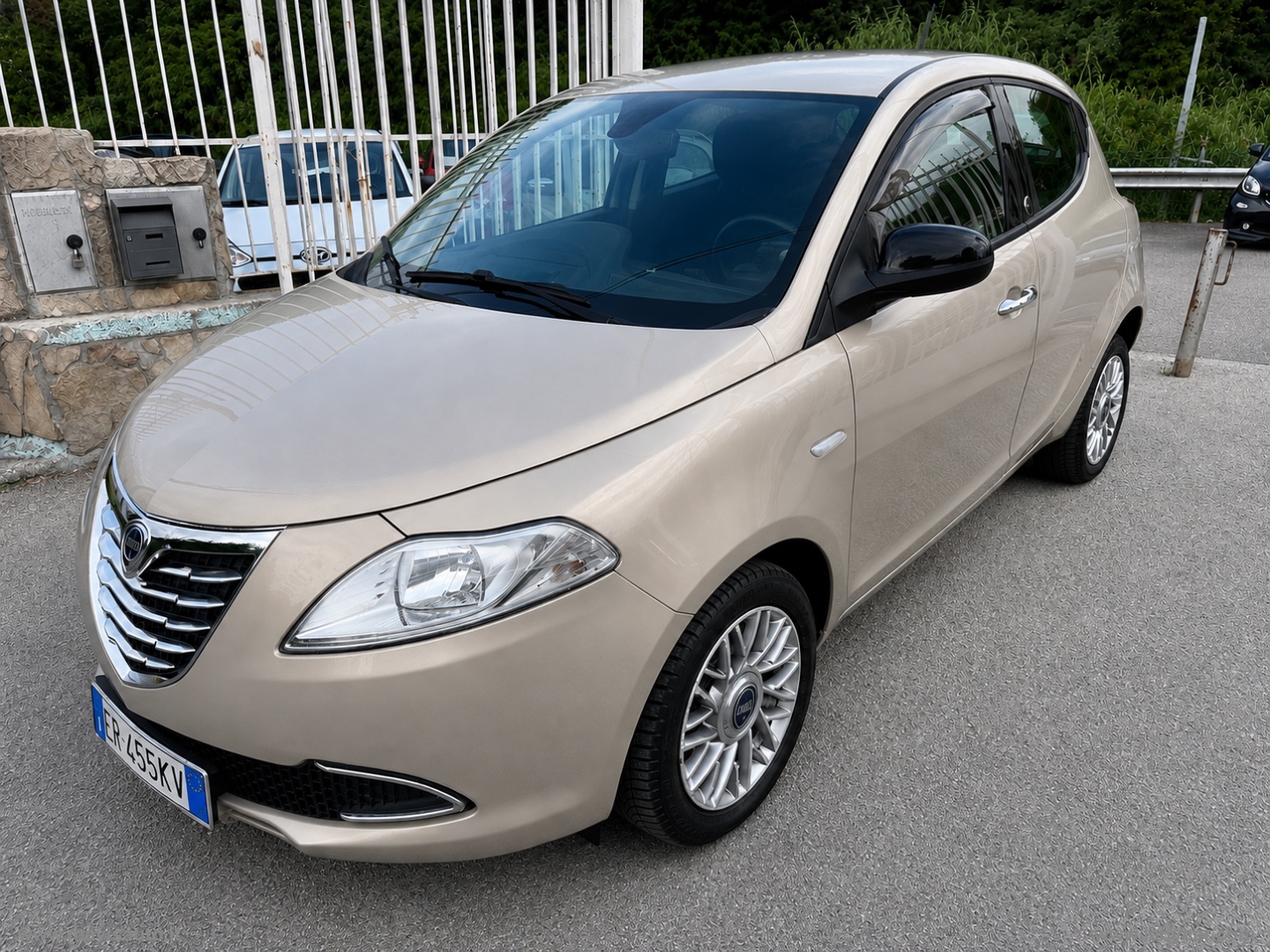 LANCIA Ypsilon 0.9 T.Air 85CV 5p. Met.Ec. Gold LANCIA YPSILON METANO CASA MADRE 1 PROPRIETARIO